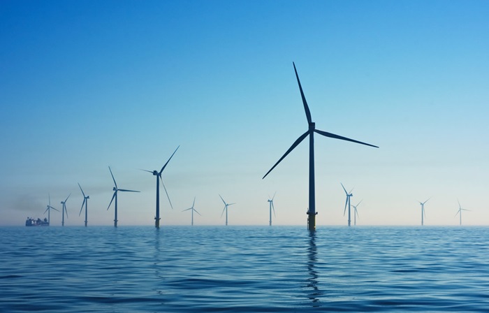 renewable-windmills-at-sea