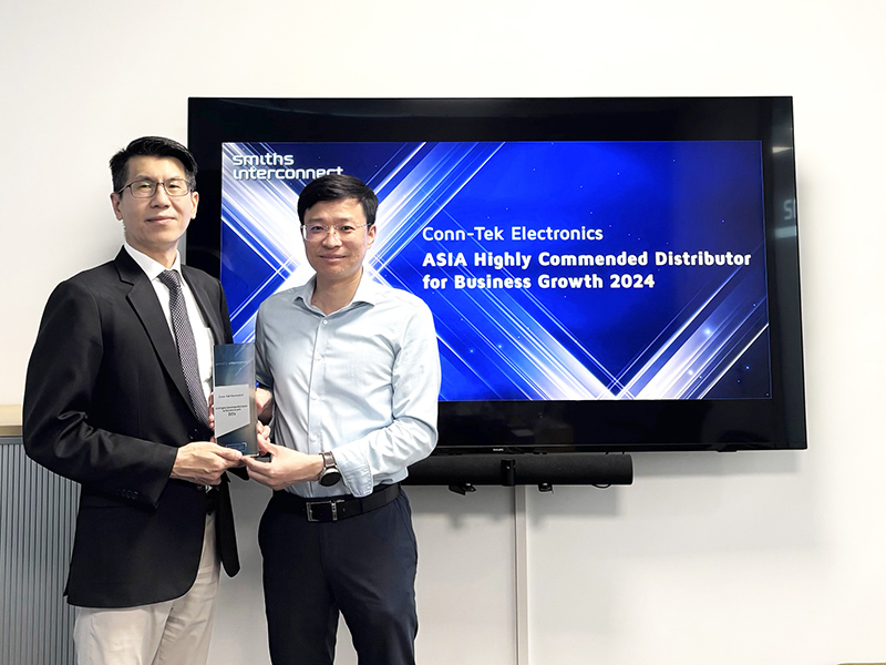 From left: Simon Yang Sales Director China at Conn-tek, with Eason Xu, Semi BU China Sales Director 