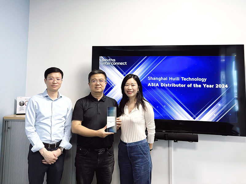 From left: Eason Xu, Semi BU China Sales Director, Authur Shu General Manager at Shanghai Huili and Susan Su, Marketing Communications Manager at Smiths Interconnect